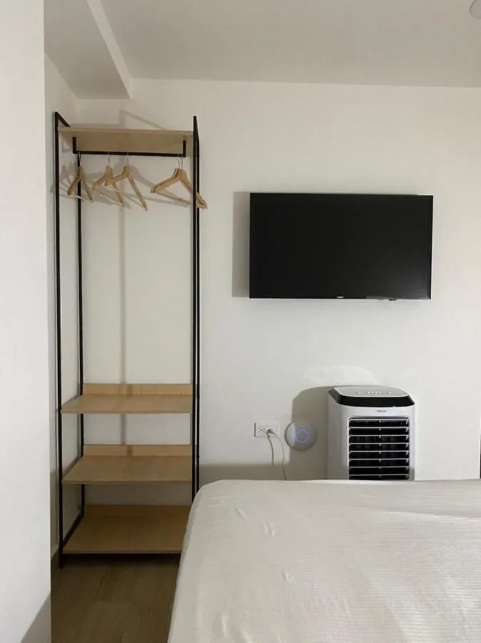 80Cooliving Medellin Apartment 0*,  Colombia